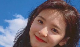 圈内爆料章若楠背景视频,圈内爆料揭示她的神秘身世