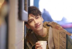 娱乐圈爆料罗云熙暴瘦,娱乐圈背后的辛酸与坚持