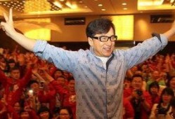 成龙爆料娱乐圈黑暗